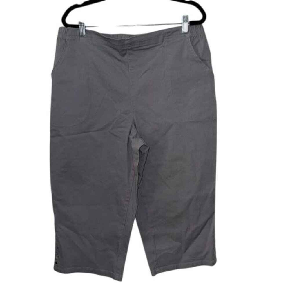 Croft & Barrow Womens XL Gray Cotton/Spandex Capri Pants With Side Button Detail